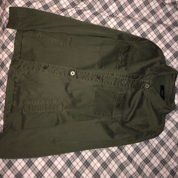 *LAST CHANCE* F21 Button Up NWOT - Picture 2 of 2